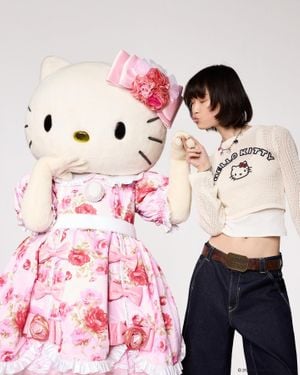 Bershka Hello Kitty Dress in Pink | Lyst