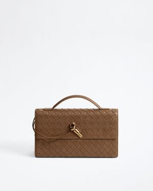 Bottega Veneta Andiamo Clutch 25 - Marrone