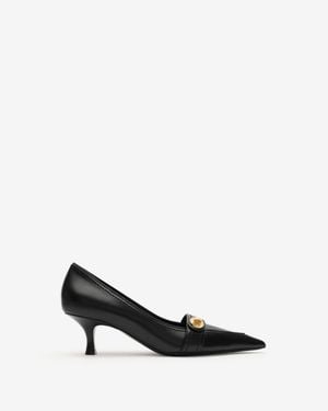 Burberry Leather Cotswolds Low Pumps - Black