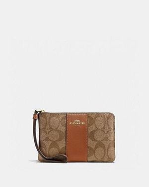 COACH Corner Zip Wristlet In Signature Canvas - Black