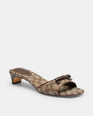 COACH Sandale Aus Signature-Jacquard Mit Kitten Heel Und Schleife Für Frauen - Schwarz