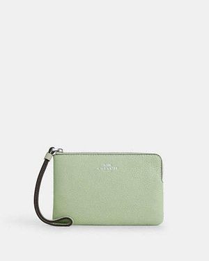 COACH Corner Zip Wristlet - Green
