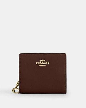 COACH Snap Wallet With Charm - Brown