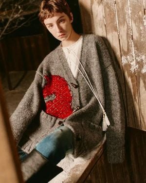 Fabrique Polly V Neck Pony Motif Cardigan - Brown