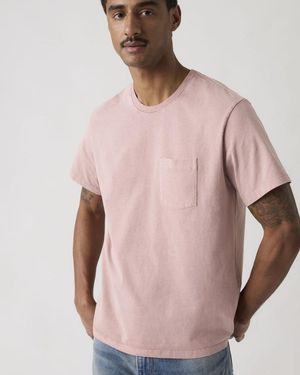 Levi's Camiseta Essential Pocket - Rosa