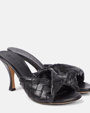 Bottega Veneta Leather Kitten Heel Court Shoes - Black