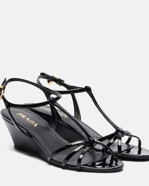 Prada Wedge-Sandalen Aus Lackleder - Schwarz