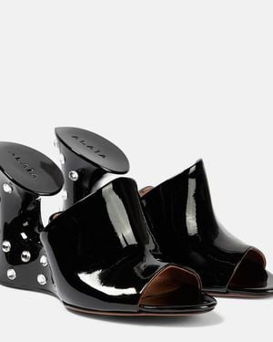 Alaïa La Sculpture Embellished Patent Leather Mules - Black