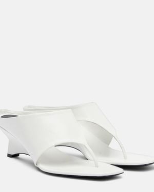 KHAITE Wedge-Sandalen Marlow 55 Aus Leder - Weiß