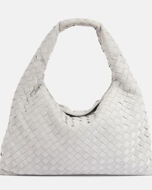Bottega Veneta Tote Hop Medium aus Veloursleder - Weiß