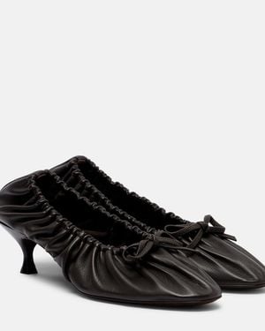 Herbert Levine Pumps Gather Around Aus Leder - Schwarz
