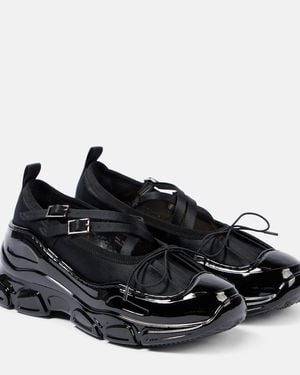 Simone Rocha Schuhe Crystal Buckle Tracker Mit Lackleder - Schwarz