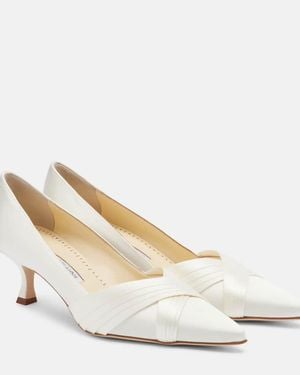 Manolo Blahnik Vieralo Satin Court Shoes - White