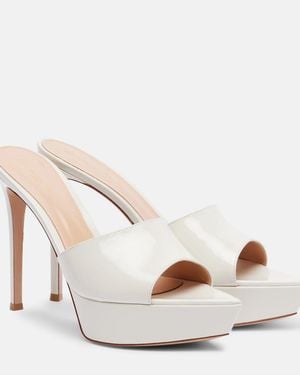 Gianvito Rossi Dasha 85 Patent Leather Platform Mules - Natural