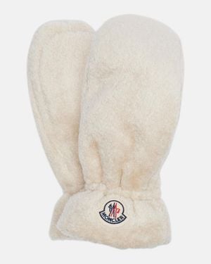 Moncler Logo Teddy Mittens - White