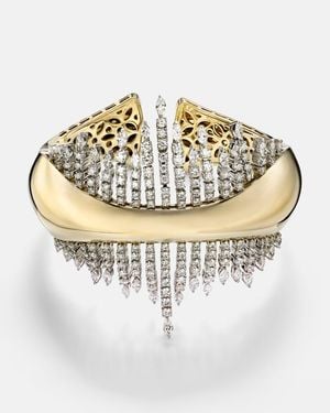 YEPREM Golden Strada 18Kt Cuff Bracelet With Diamonds - Metallic