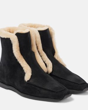 TOTEME Shearling-Lined Leather Ankle Boots - Black
