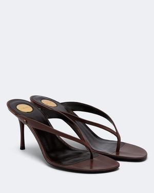 Saint Laurent Sue Leather Thong Sandals - Black