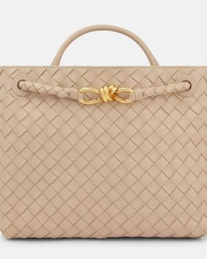 Bottega Veneta Tote Andiamo Medium Aus Leder - Natur