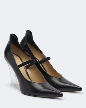Fendi Leather Wedge Pumps - Black