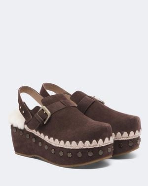 Mou Shearling-Lined Suede Clogs - Brown