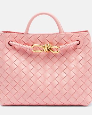 Bottega Veneta Henkeltasche Andiamo Small Aus Leder - Pink