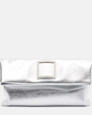 Roger Vivier Clutch Trompette Aus Metallic-Leder - Weiß