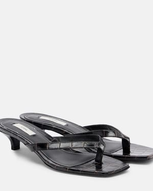 TOTEME Croc-Effect Leather Thong Sandals - Grey