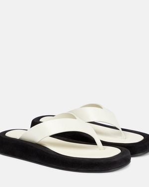 The Row Sandali infradito Ginza in pelle e suede - Bianco