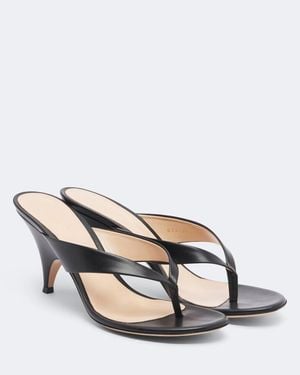 Gianvito Rossi Sofia Leather Thong Sandals - Black