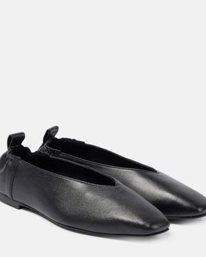A.Emery Briot Flat - Black
