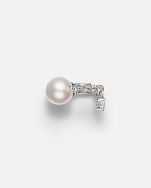YEPREM Pearlescent 18Kt Single Ear Cuff With Diamonds And Freshwater Pearl - White