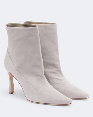 Manolo Blahnik Gostatu Suede Ankle Boots - White
