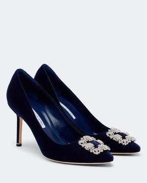 Manolo Blahnik Hangisi 90 Embellished Velvet Court Shoes - Blue