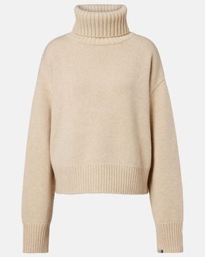Extreme Cashmere N°434 Crop Xtra Cashmere Turtleneck Jumper - Natural