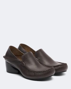 Loewe Oval Leather Loafer Pumps - Brown
