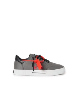 Off-White c/o Virgil Abloh Vulcanized Low Trainers - White
