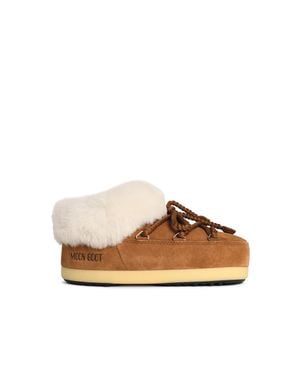 Moonboot 'Evx' Cognac Suede Slippers - White