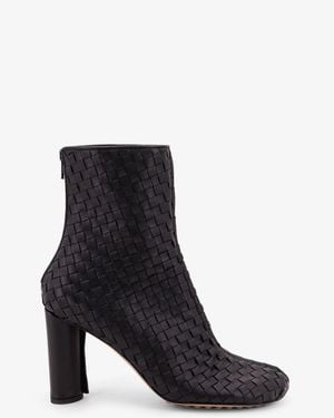 Bottega Veneta Cherry Leather Ankle Boots - Black