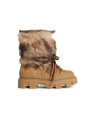 Moncler 'Peak Aprã¨S' Suede Boots And Camel Shearling - Natural
