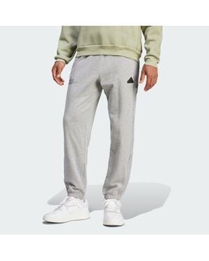 adidas Brand Love French Terry Hose - Grau