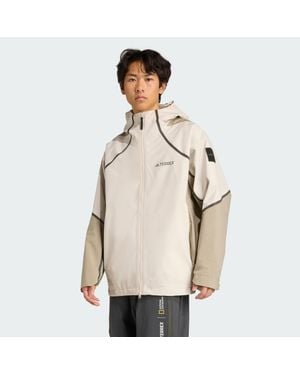 adidas Nat Geo Climaproof Regenjacke - Natur