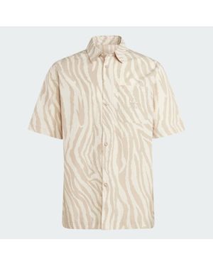 adidas Graphics Animal Short Sleeve Shirt - Natural