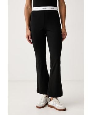 Calvin Klein Pantaloni A Campana Da Donna - Nero