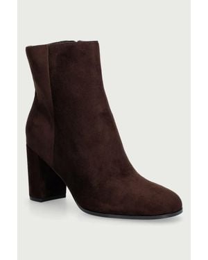 Guess Stivali Alla Caviglia Su Tacco Basso Da Donna Berklie - Marrone