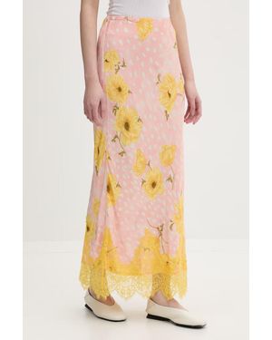 Never Fully Dressed Gonna - Giallo