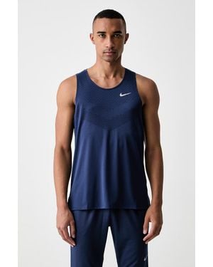 Nike Top Sportivo Stride - Blu
