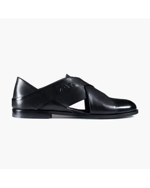 Armos Closed-Toe Fisherman Sandal - Black