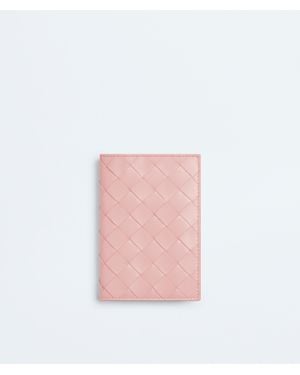 Bottega Veneta Intrecciato Reisepassetui - Pink