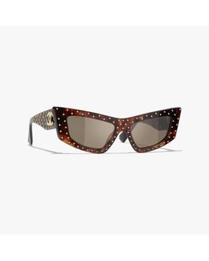 CHANEL Cat Eye Sunglasses - Brown